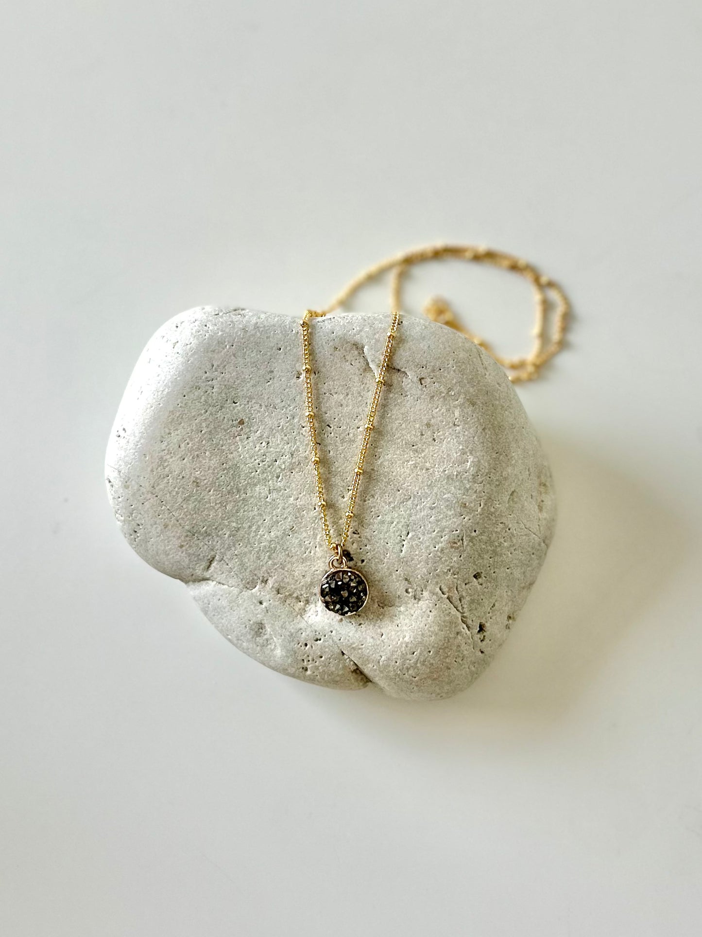 Gold-edged Gray Druzy Satellite Chain Necklace